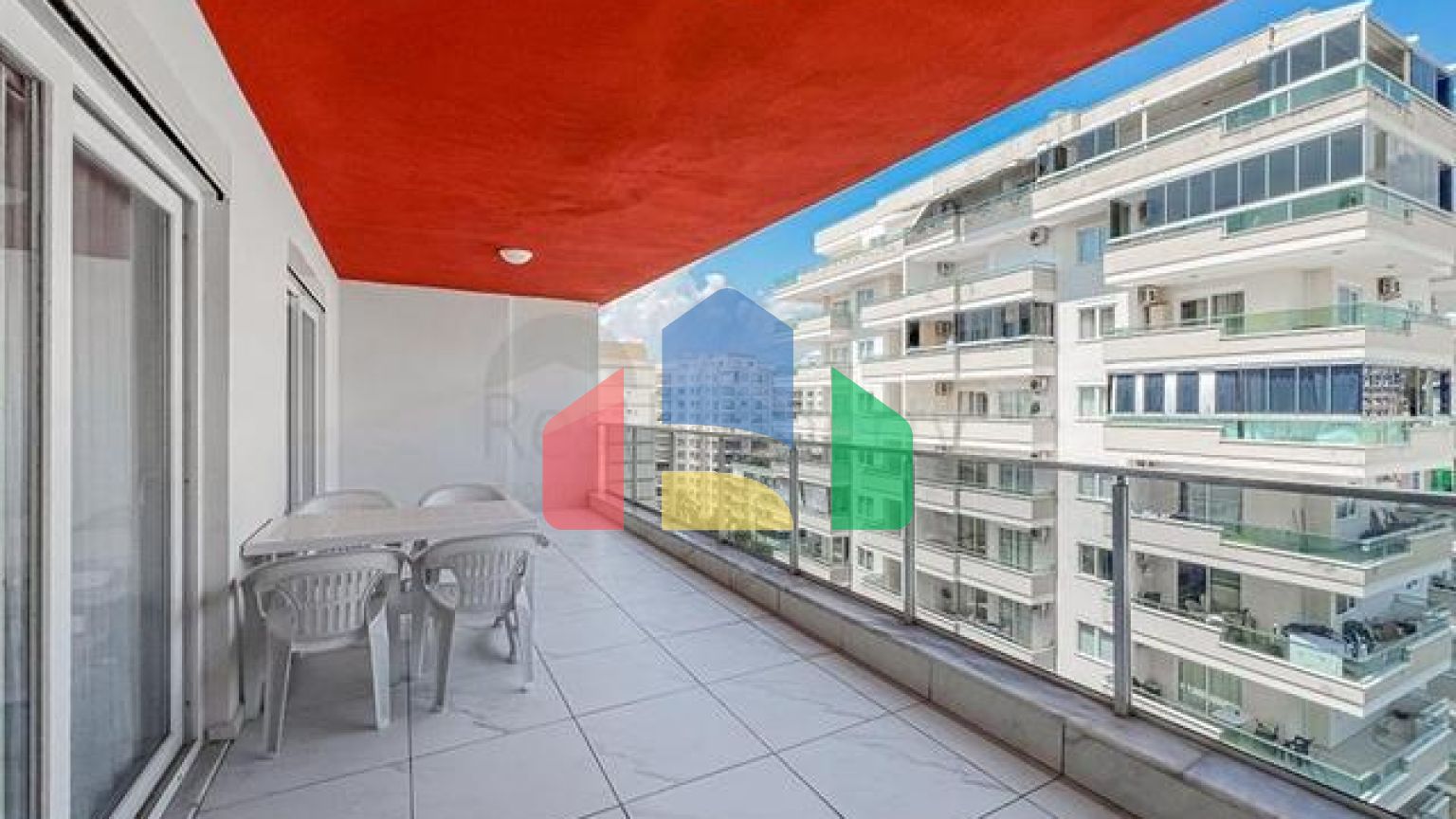 Просторная квартира 1+1 в районе Махмутлар