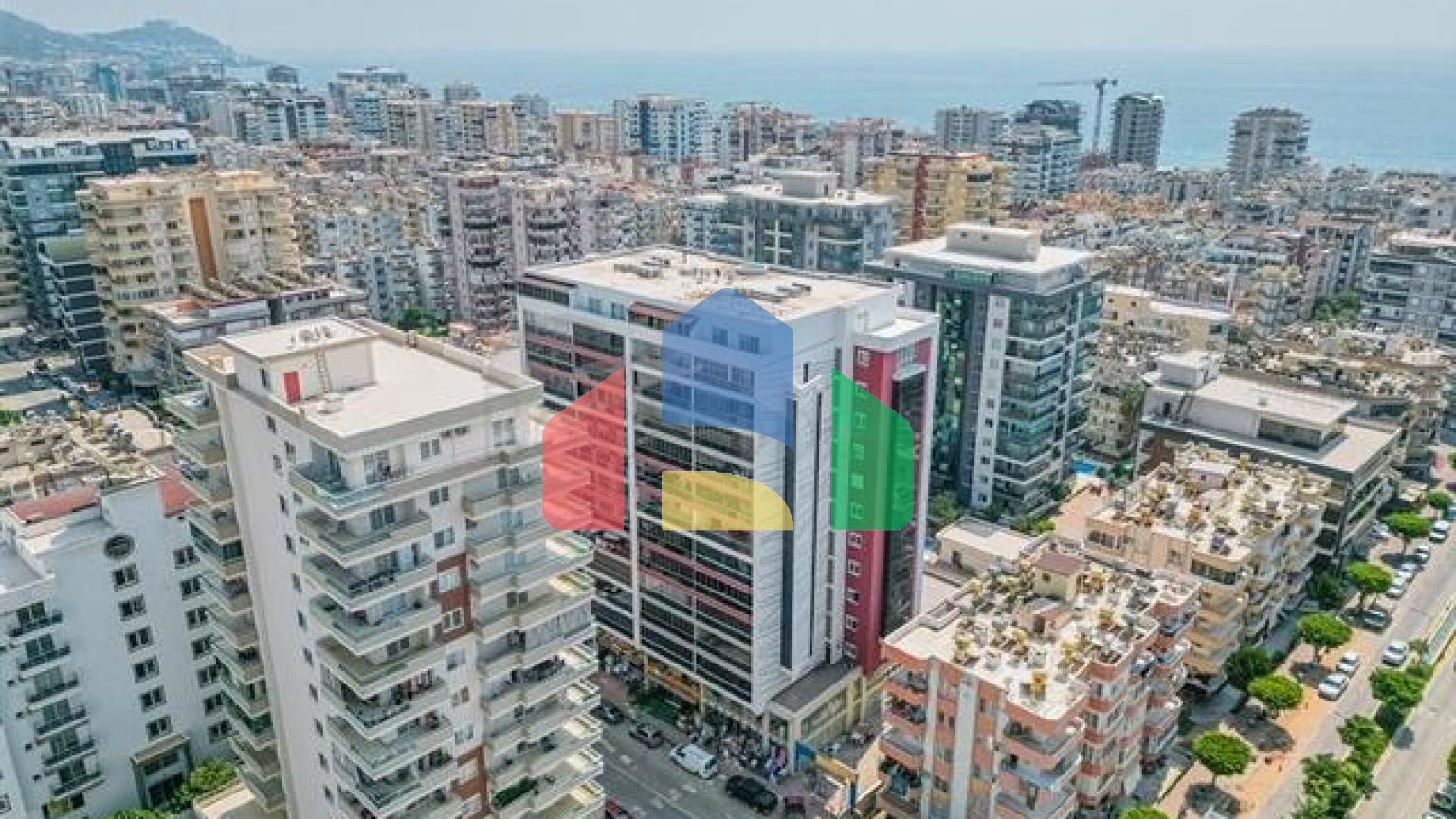 Просторная квартира 1+1 в районе Махмутлар