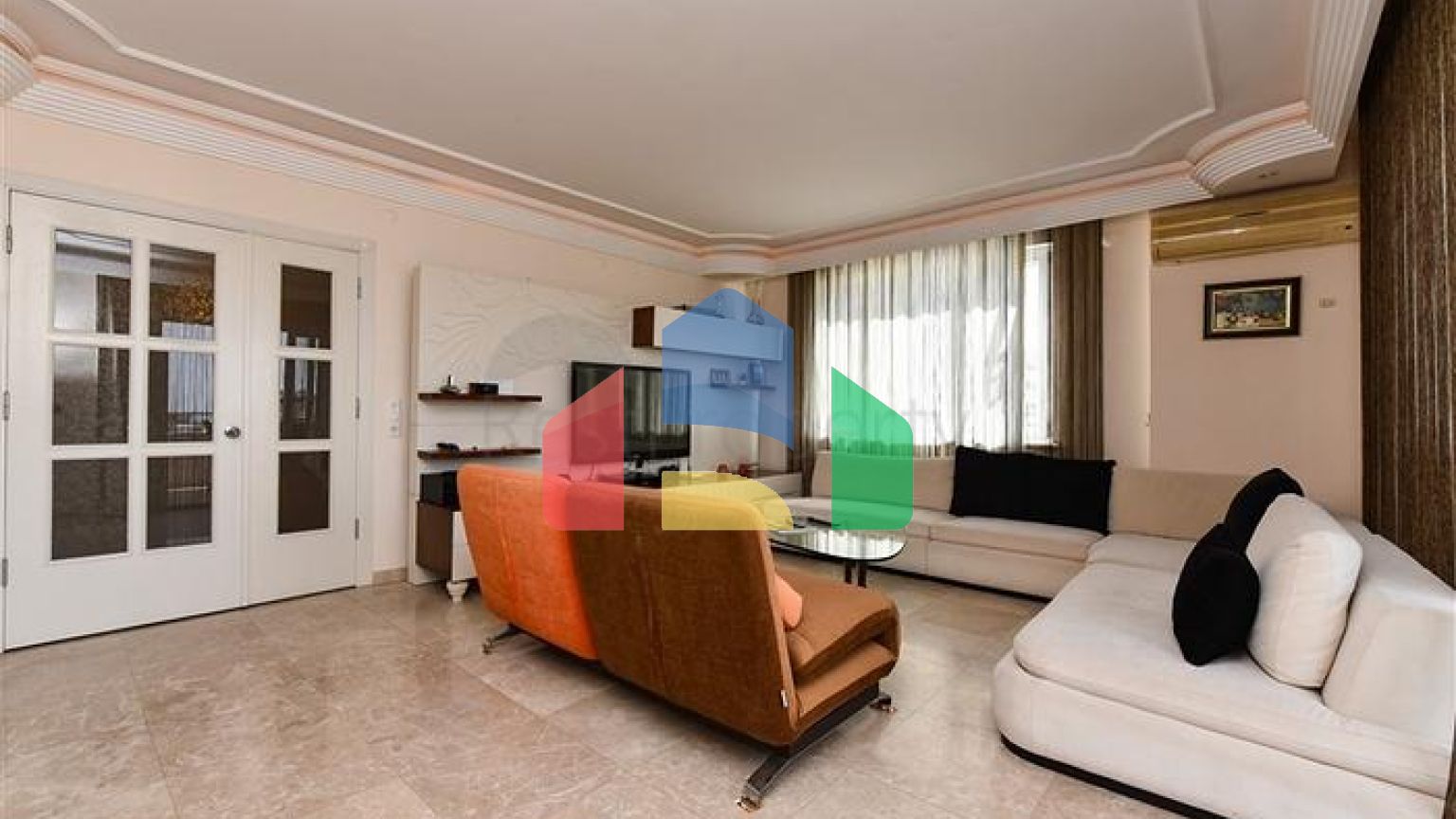 Просторная квартира 2+1 в 200 метрах от Средиземного моря