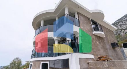 4+1 villa in Mahmutlar area