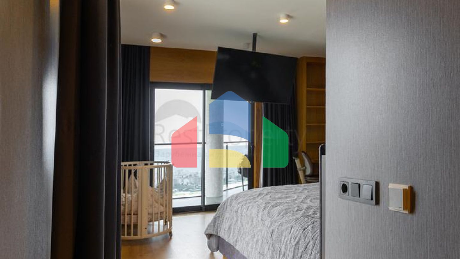 Вілла 4 + 1 в районі Махмутлар