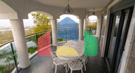 Вілла 4 + 1 в районі Махмутлар