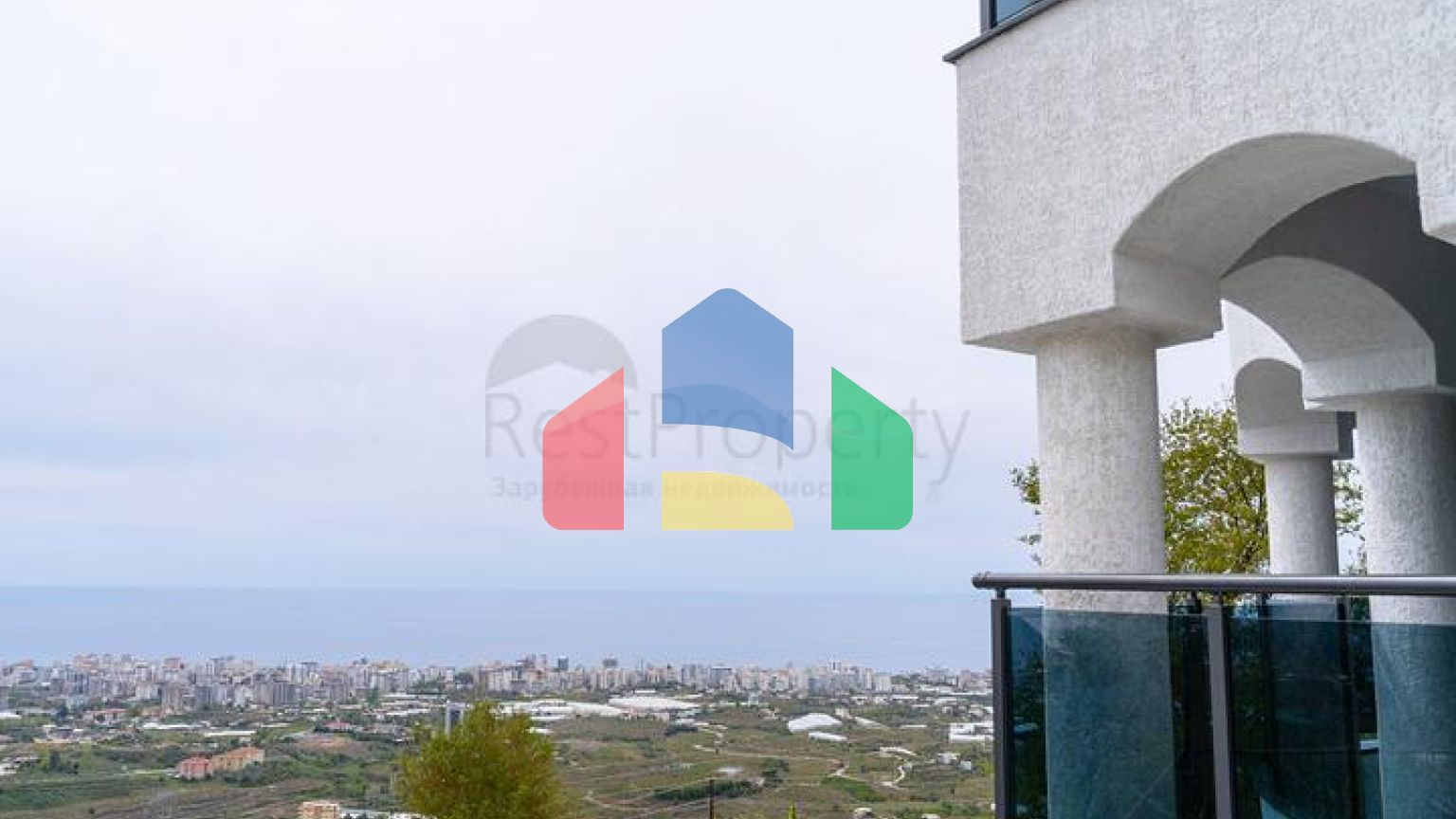 Вілла 4 + 1 в районі Махмутлар