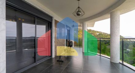 Вілла 4 + 1 в районі Махмутлар