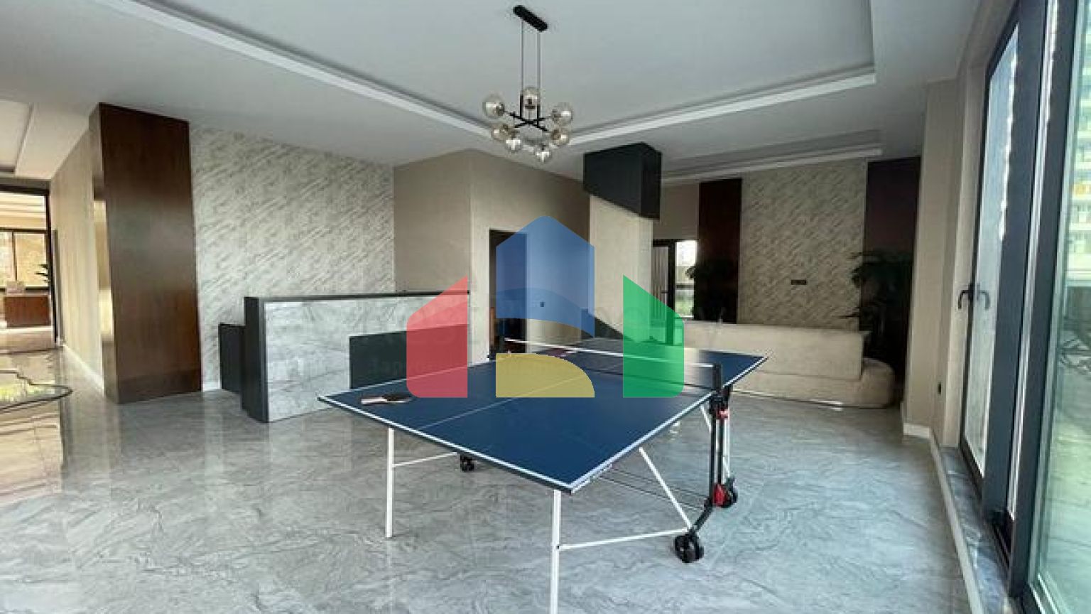 Двокімнатна квартира в районі Махмутлар