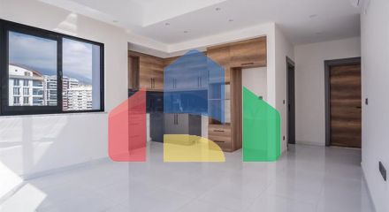 Квартира 1 + 1 в популярному житловому комплексі в районі Махмутлар
