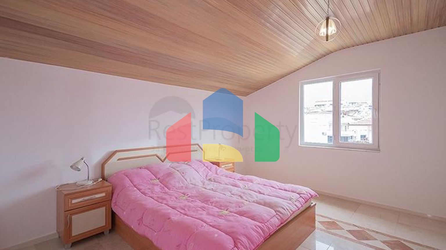 Пентхаус 4+2 на першій береговій лінії