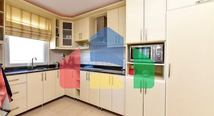 Уютная трехкомнатная квартира с захватывающим видом на море