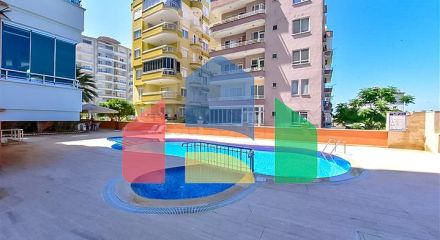 Затишна трикімнатна квартира з захоплюючим видом на море