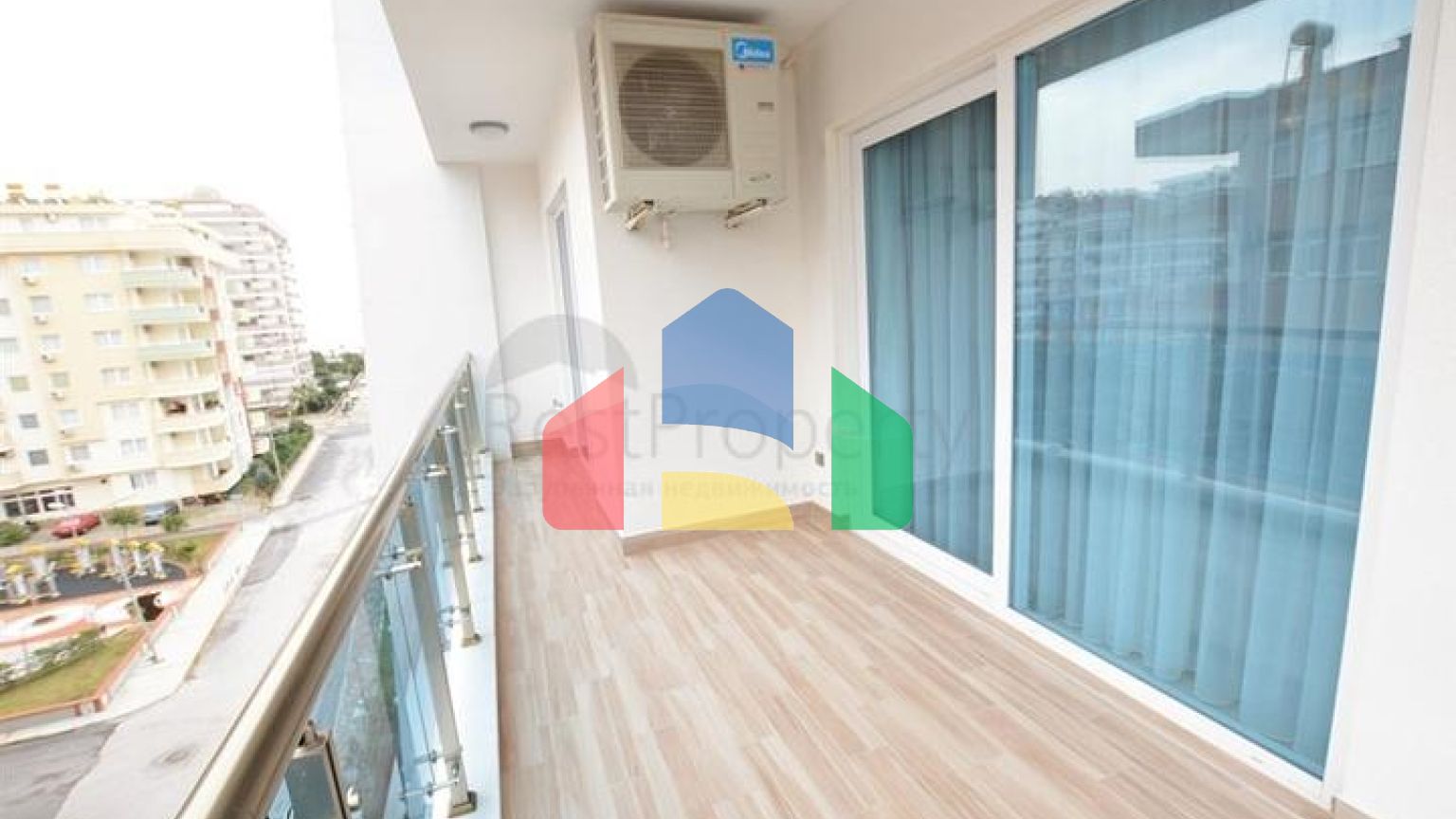 Двухкомнатная квартира в 200 метрах от моря в Махмутларе