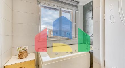 Просторий пентхаус 3 + 1 в Махмутларі