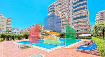 Затишна квартира 2 + 1 в районі Махмутлар