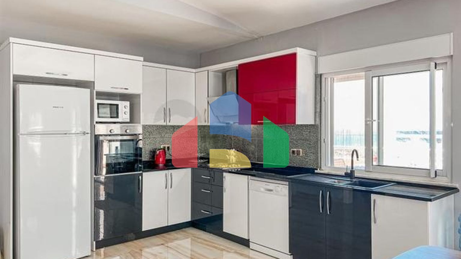 Пентхаус 3 + 1 з видом на море