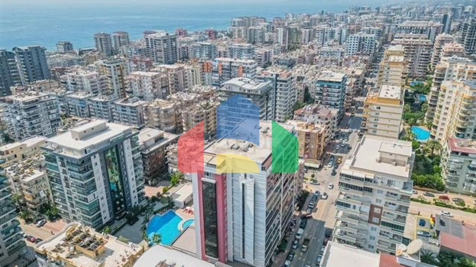 Просторная квартира 1+1 в районе Махмутлар