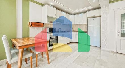 Затишна квартира 2 + 1 з меблями в Махмутларі