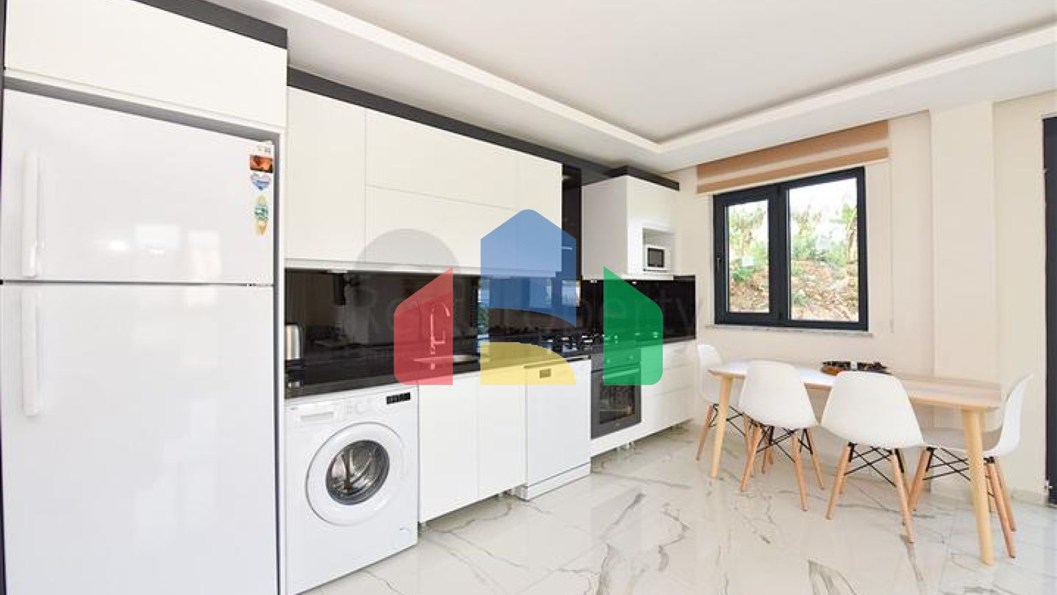 Квартира 1+1 с мебелью и техникой, в районе Махмутлар