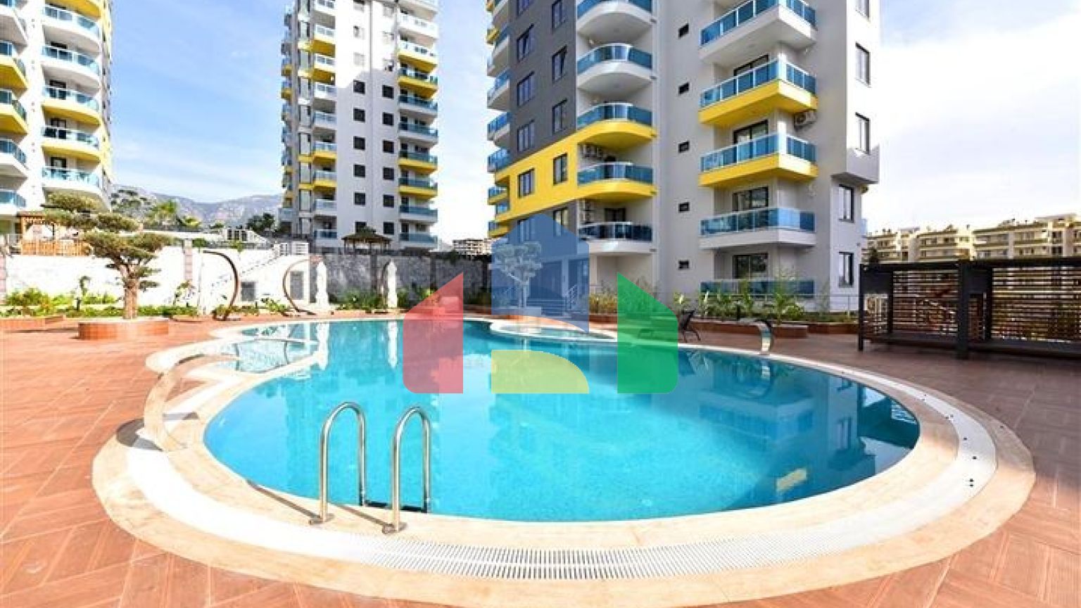 Квартира 1+1 с мебелью и техникой, в районе Махмутлар