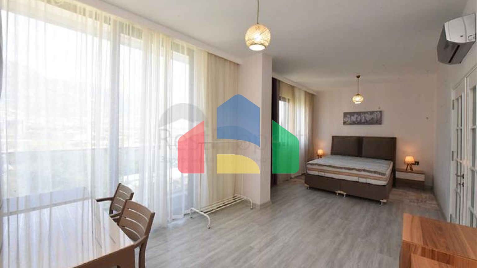 Квартира 2+1 с кладовой в районе Махмутлар