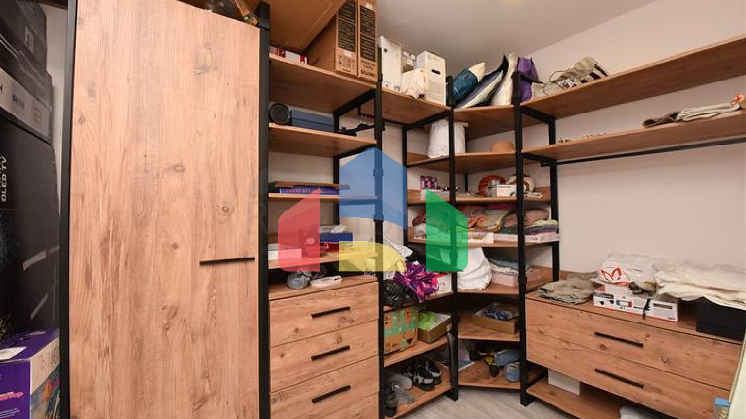 Квартира 2+1 с кладовой в районе Махмутлар