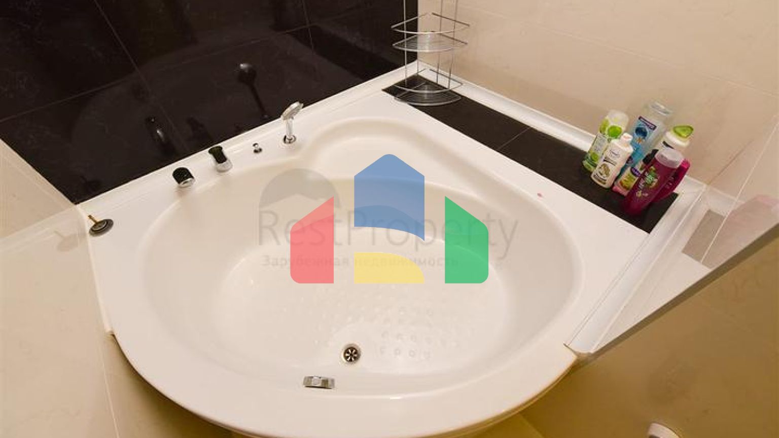 Квартира 2+1 с кладовой в районе Махмутлар