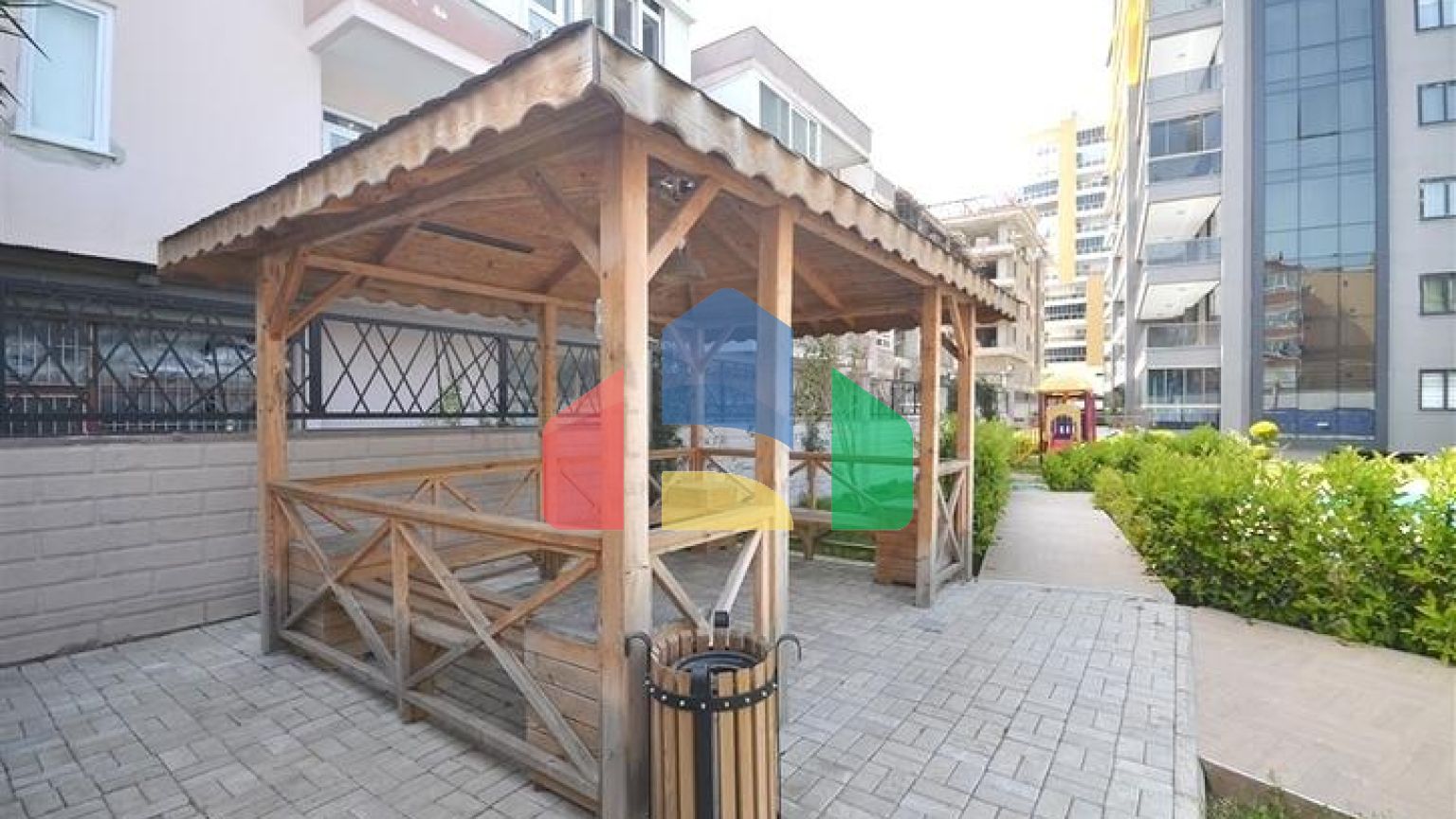 Квартира 2+1 с кладовой в районе Махмутлар