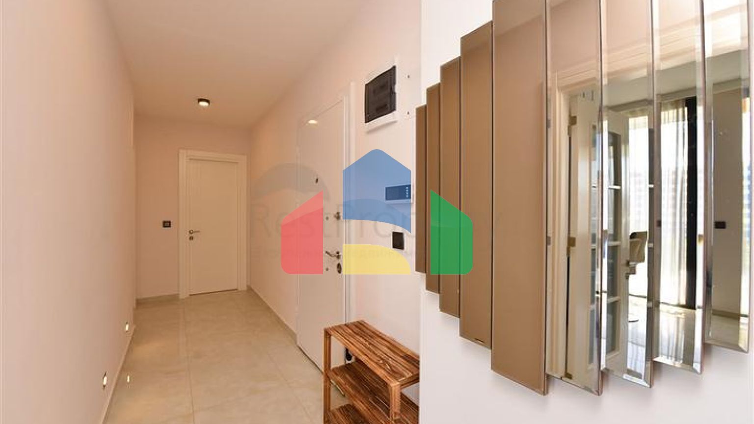 Квартира 2+1 с кладовой в районе Махмутлар