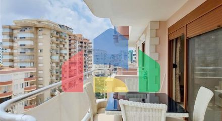 Простора квартира 2 + 1 в 100м від моря