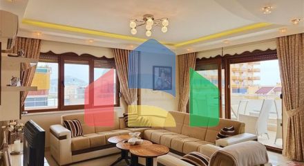 Простора квартира 2 + 1 в 100м від моря