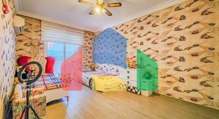 Furnished 4+1 penthouse in one of the residential complexes of Mahmutlar