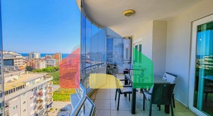 Furnished 4+1 penthouse in one of the residential complexes of Mahmutlar