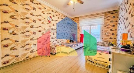 Furnished 4+1 penthouse in one of the residential complexes of Mahmutlar