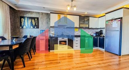 Меблированный пентхаус 4+1 в одном из жилых комплексов Махмутлара