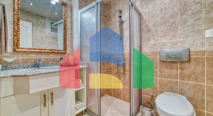 Простора Квартира 2 + 1 в Махмутларі