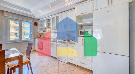 Простора Квартира 2 + 1 в Махмутларі