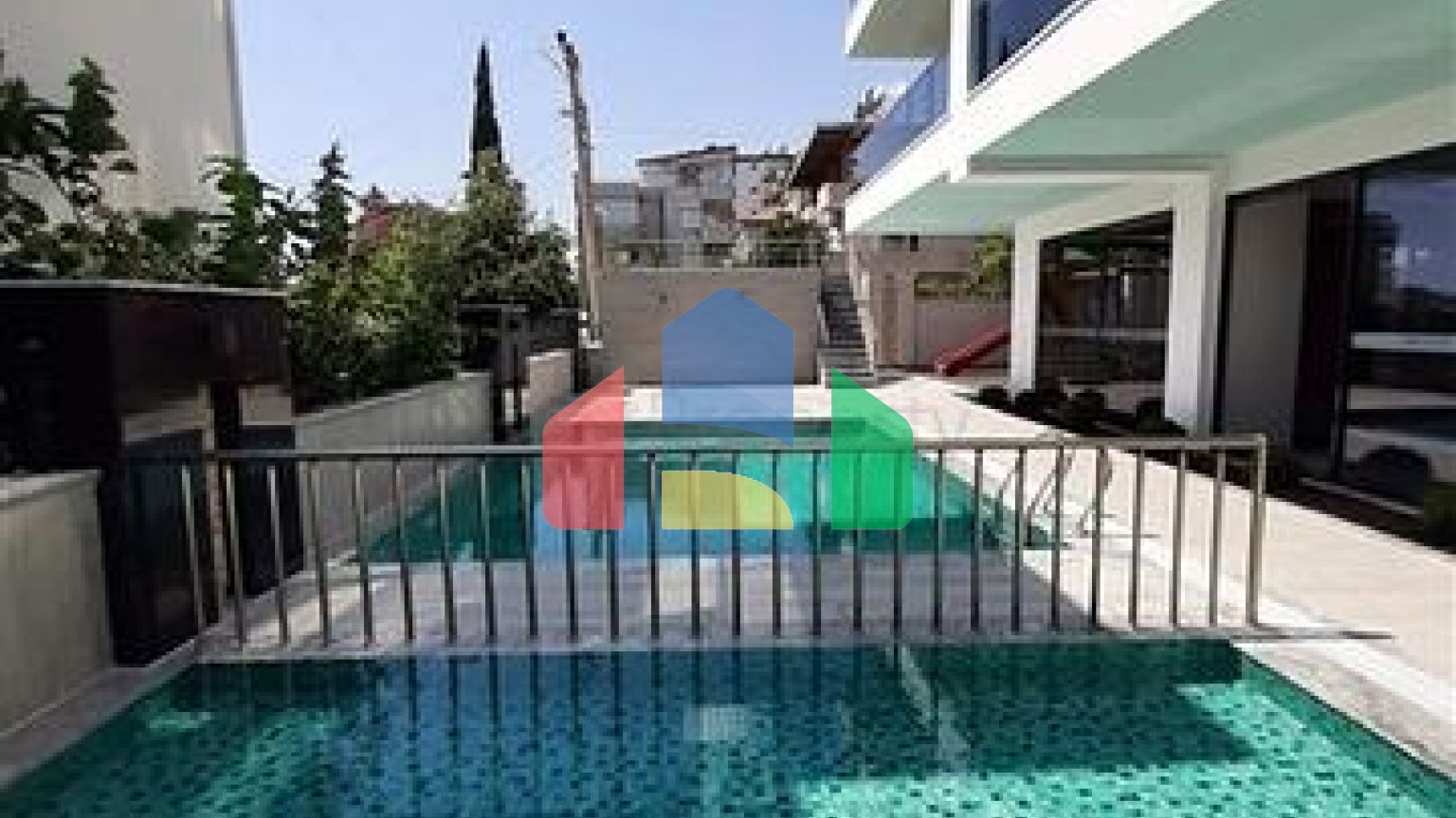 Меблированная двухкомнатная квартира в районе Махмутлар