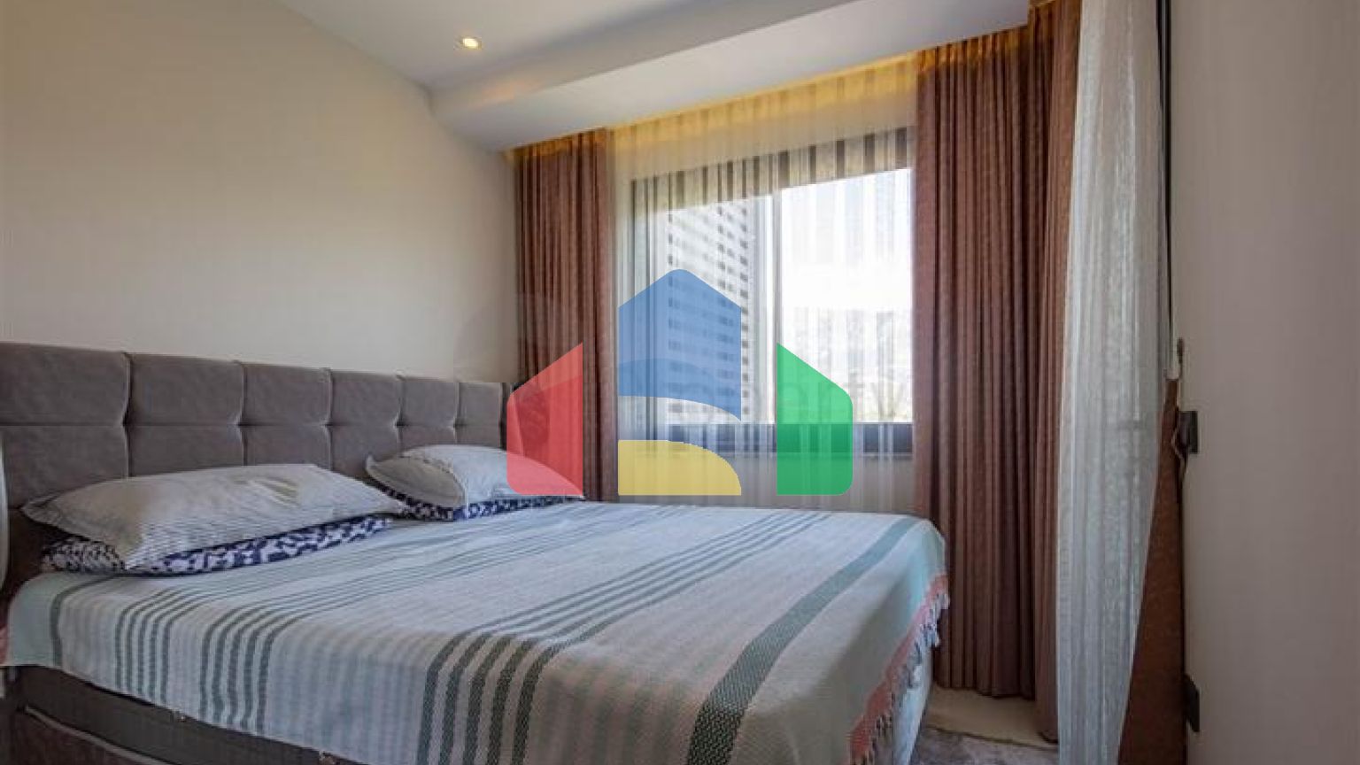 Затишна квартира 1 + 1 в 650м від моря в районі Махмутлар