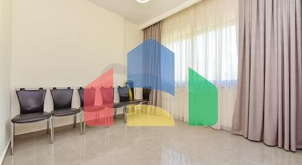 Трикімнатна квартира в районі Махмутлар з видом на гори