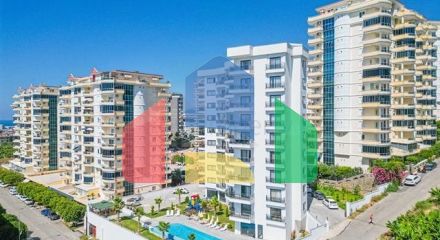 Трехкомнатная квартира в районе Махмутлар с видом на горы Трехкомнатная квартира в районе Махмутлар с видом на горы