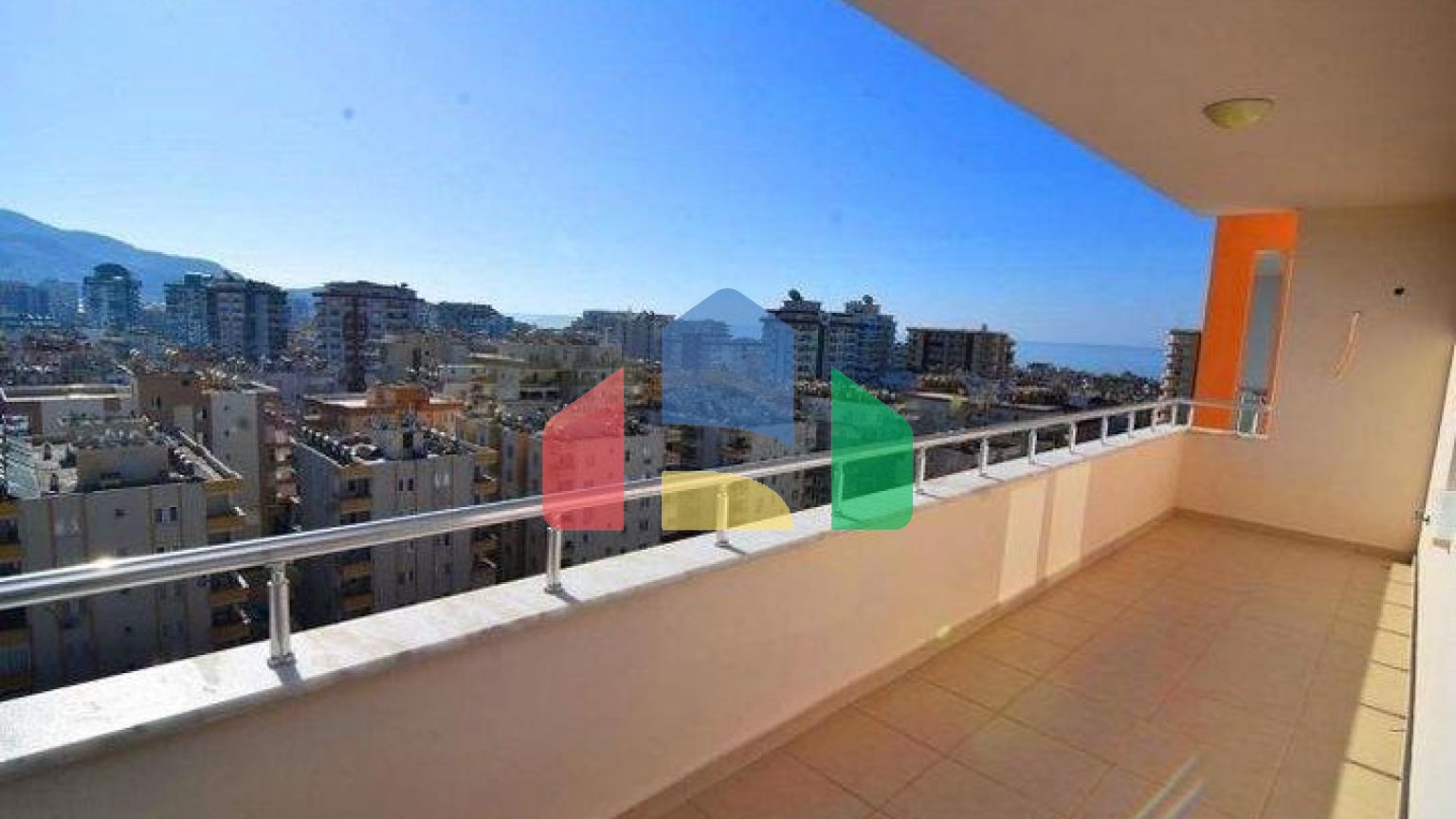 Меблированная квартира планировкой 1+1 в районе Махмутлар