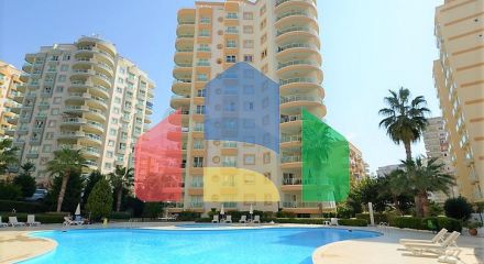 Простора квартира 1 + 1 в комплексі з усією інфраструктурою біля моря в Махмутлар