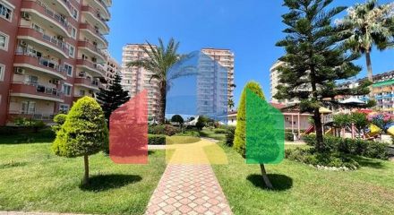 Просторий пентхаус 3 + 1 з панорамним видом на море