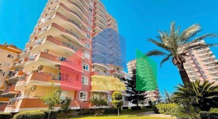 Просторий пентхаус 3 + 1 з панорамним видом на море