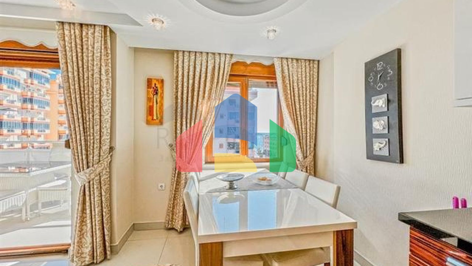 Просторная квартира 2+1 в районе Махмутлар