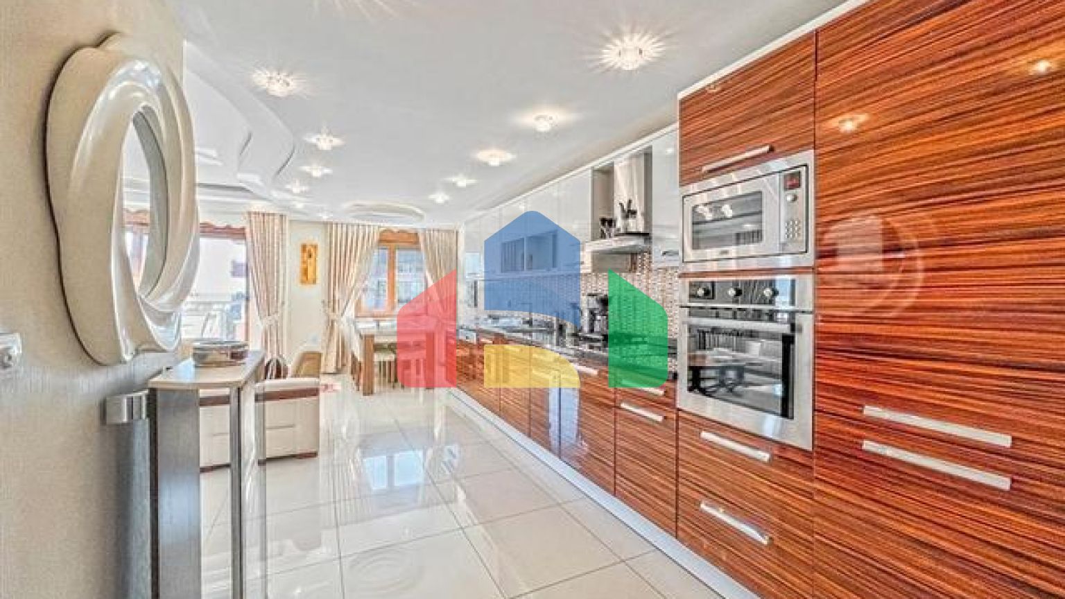 Просторная квартира 2+1 в районе Махмутлар