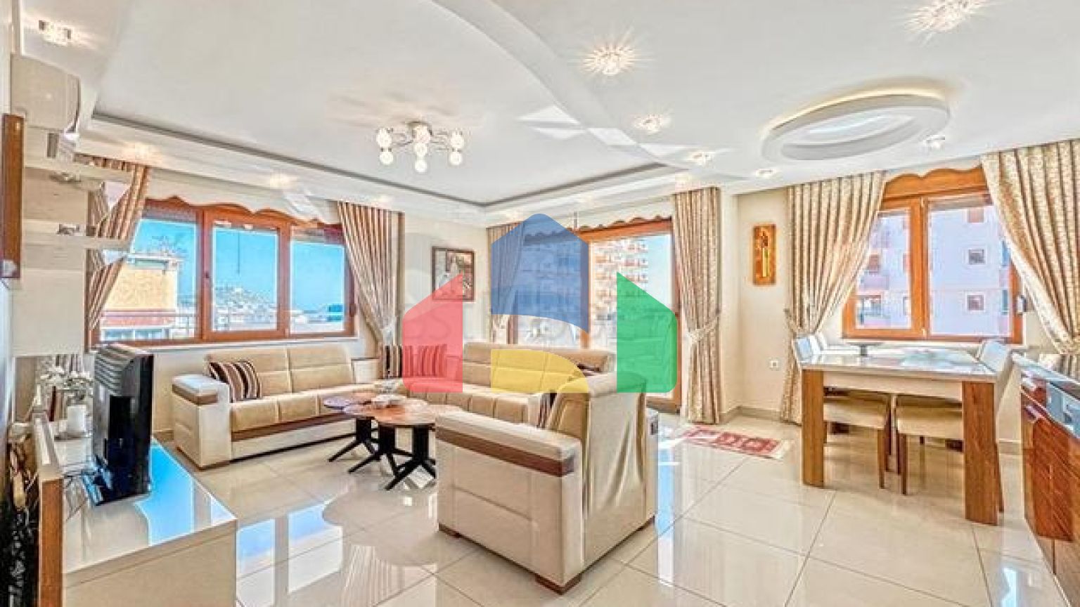 Просторная квартира 2+1 в районе Махмутлар