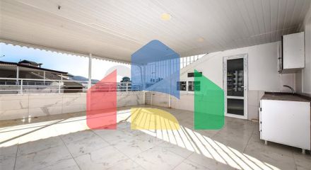 Просторий пентхаус 3 + 1 в Махмутларі