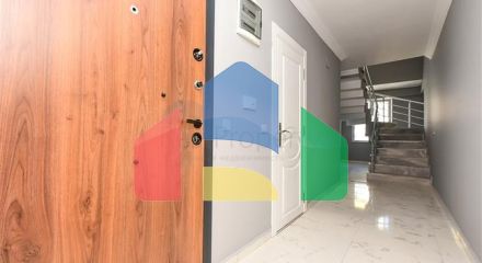 Просторий пентхаус 3 + 1 в Махмутларі