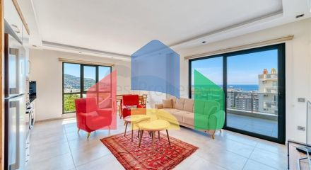 Квартира 2+1 с видом на море в Махмутларе