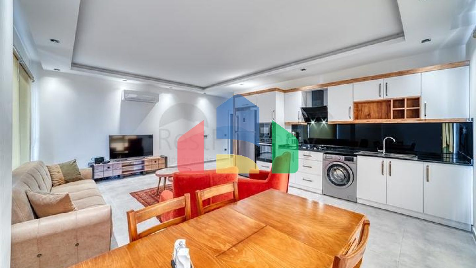 Квартира 2+1 с видом на море в Махмутларе