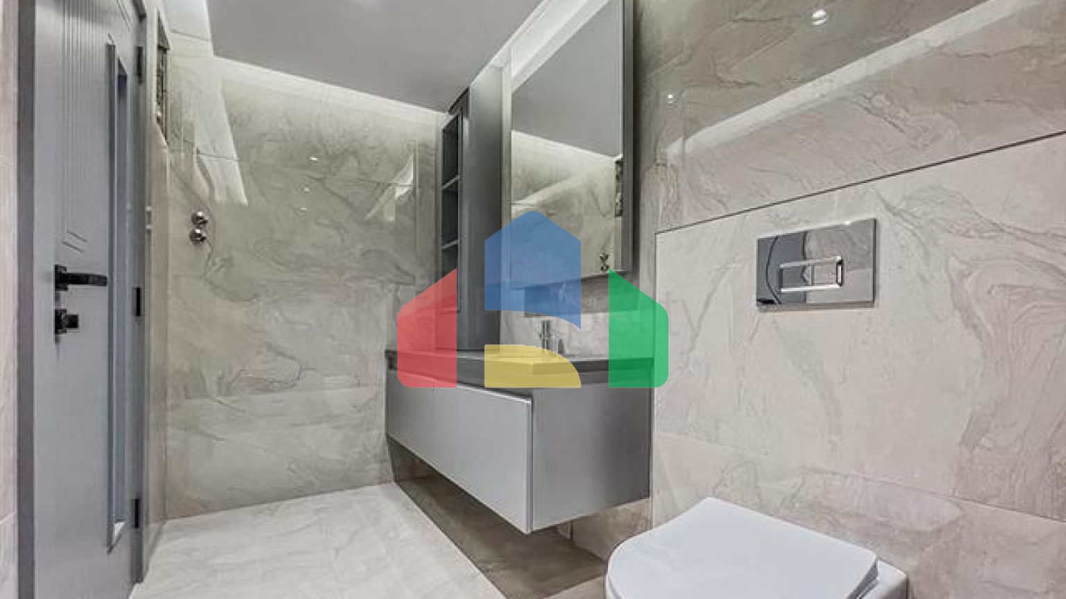 Велика квартира з шикарним видом на Середземне море